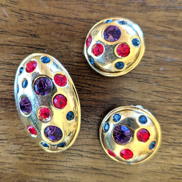 90s Gold Tone Faux Gripoix Brooch Clip-On Earring Set w Jewel Tone Rhinestones - Picture 7 of 7